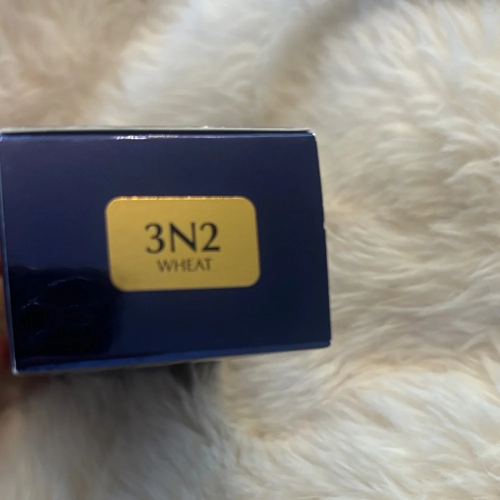 Estee Lauder Double Wear Foundation NEW NIB 3N2 Wheat Pump Included